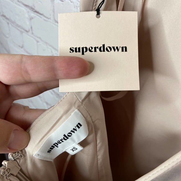 Superdown Nicole Mini Dress Nude Beige Womens XS New Flawed Slip Satin Cocktail - Picture 9 of 12